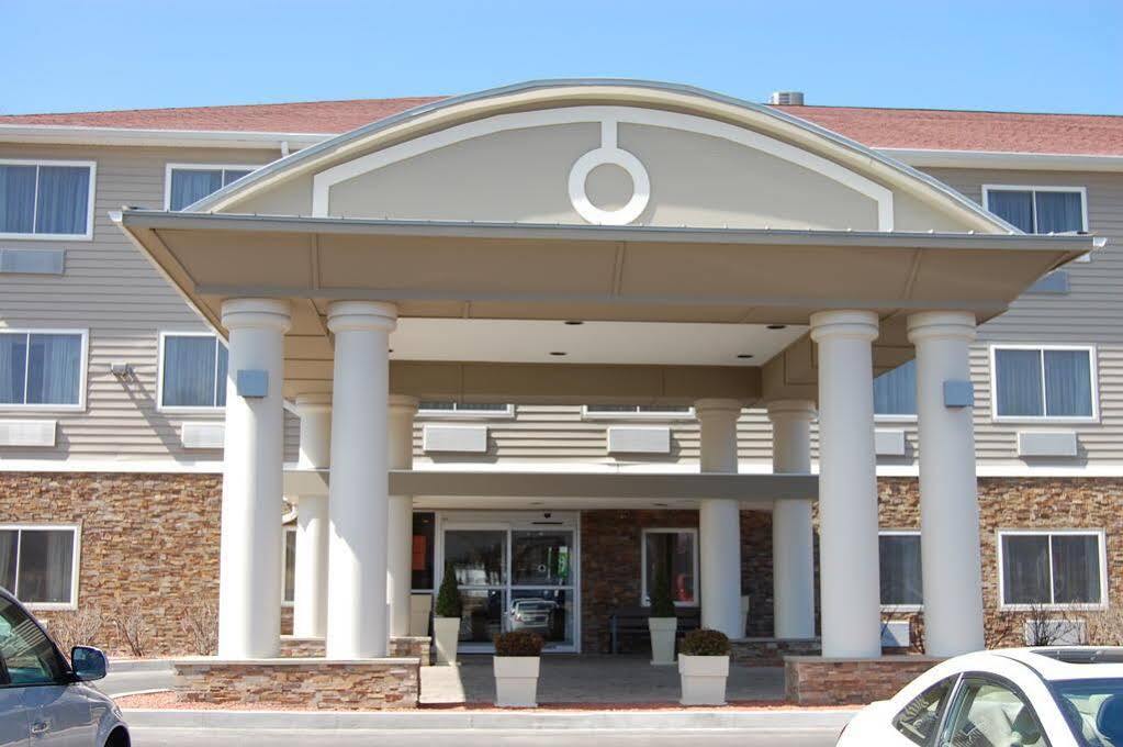 Holiday Inn Express - Ludlow - Chicopee Area By Ihg Exterior foto